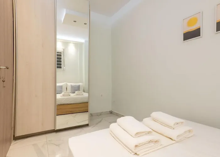 N&s Fleming Metro Station! Apartament