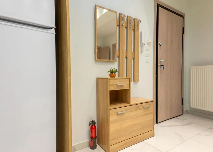N&s Fleming Metro Station! Apartamento Tesalónica